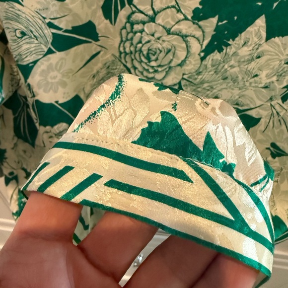 Diane Fries Elegant Green Patterned Women's silk open kimono style top - Picture 8 of 8